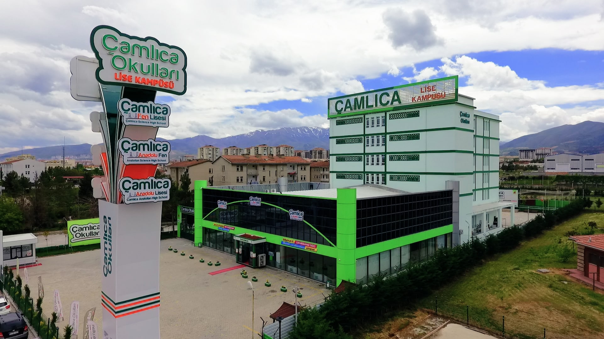 Çamlıca Koleji Geleneği Bozmadı